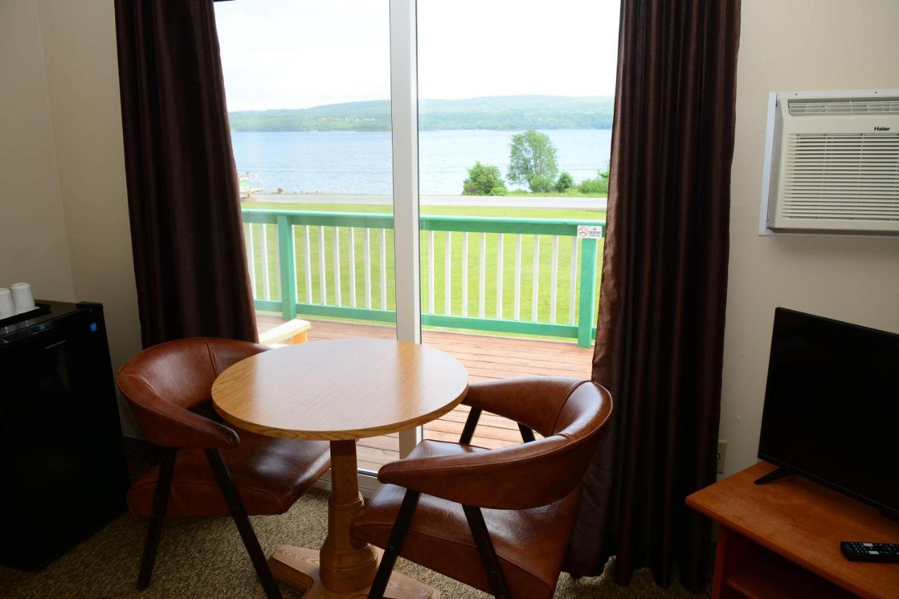 Cabot Trail Motel Baddeck Inlet Exterior foto